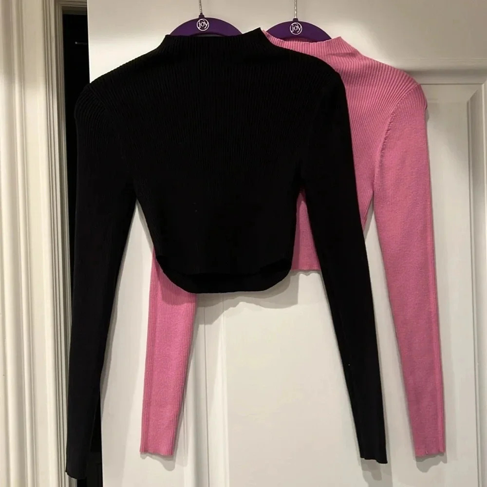 Mimosa sweaters cropped great for jeans 2 Tops. - Picture 3 of 7